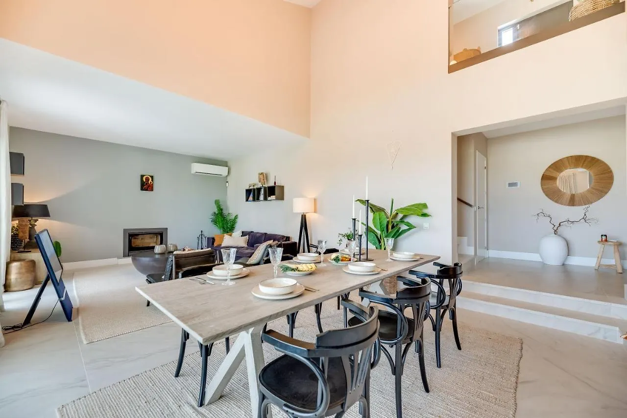 Top Renovated 4Bdrm Luxury Villa - Frontline Golf Estepona Apartment
