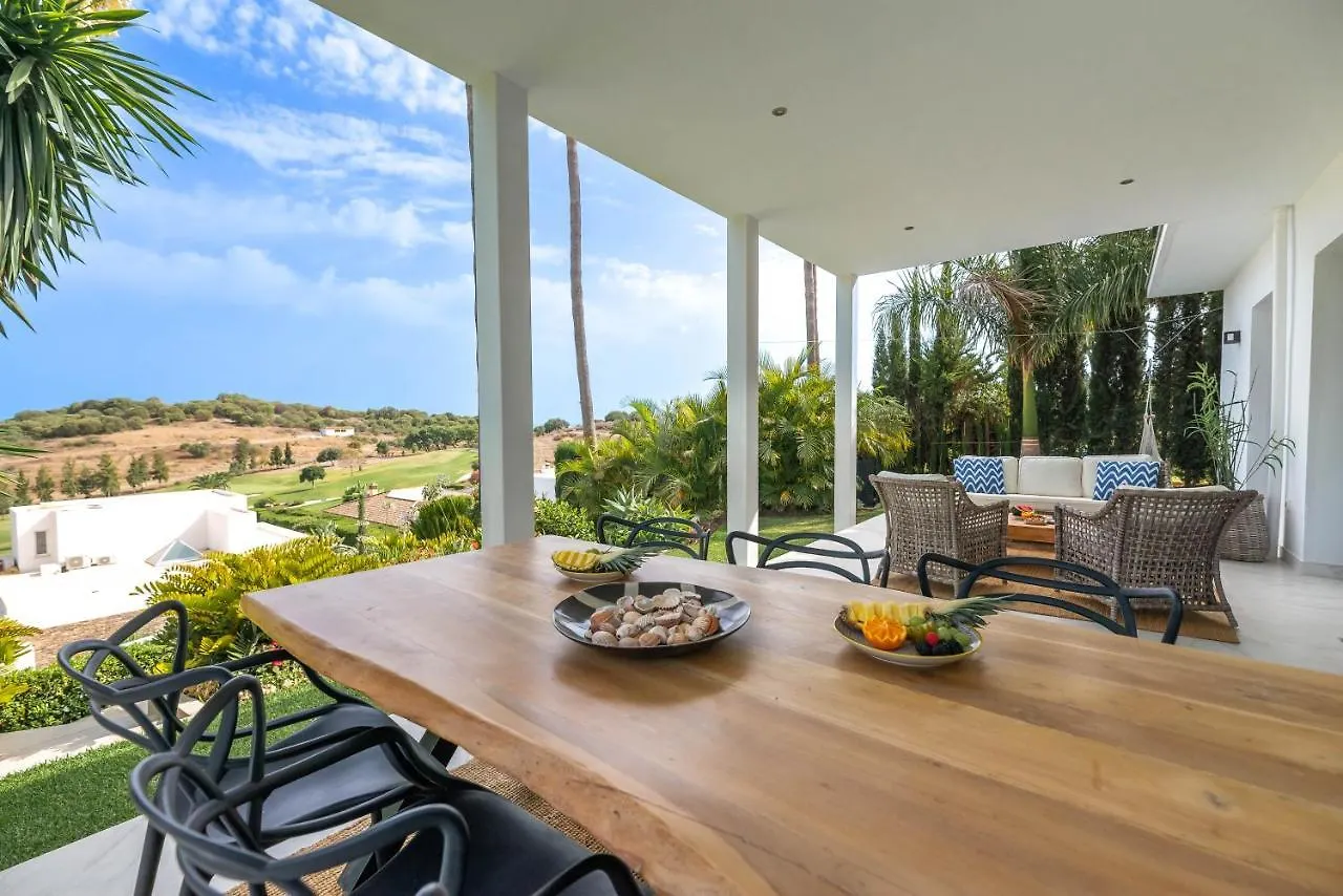 Top Renovated 4Bdrm Luxury Villa - Frontline Golf Estepona
